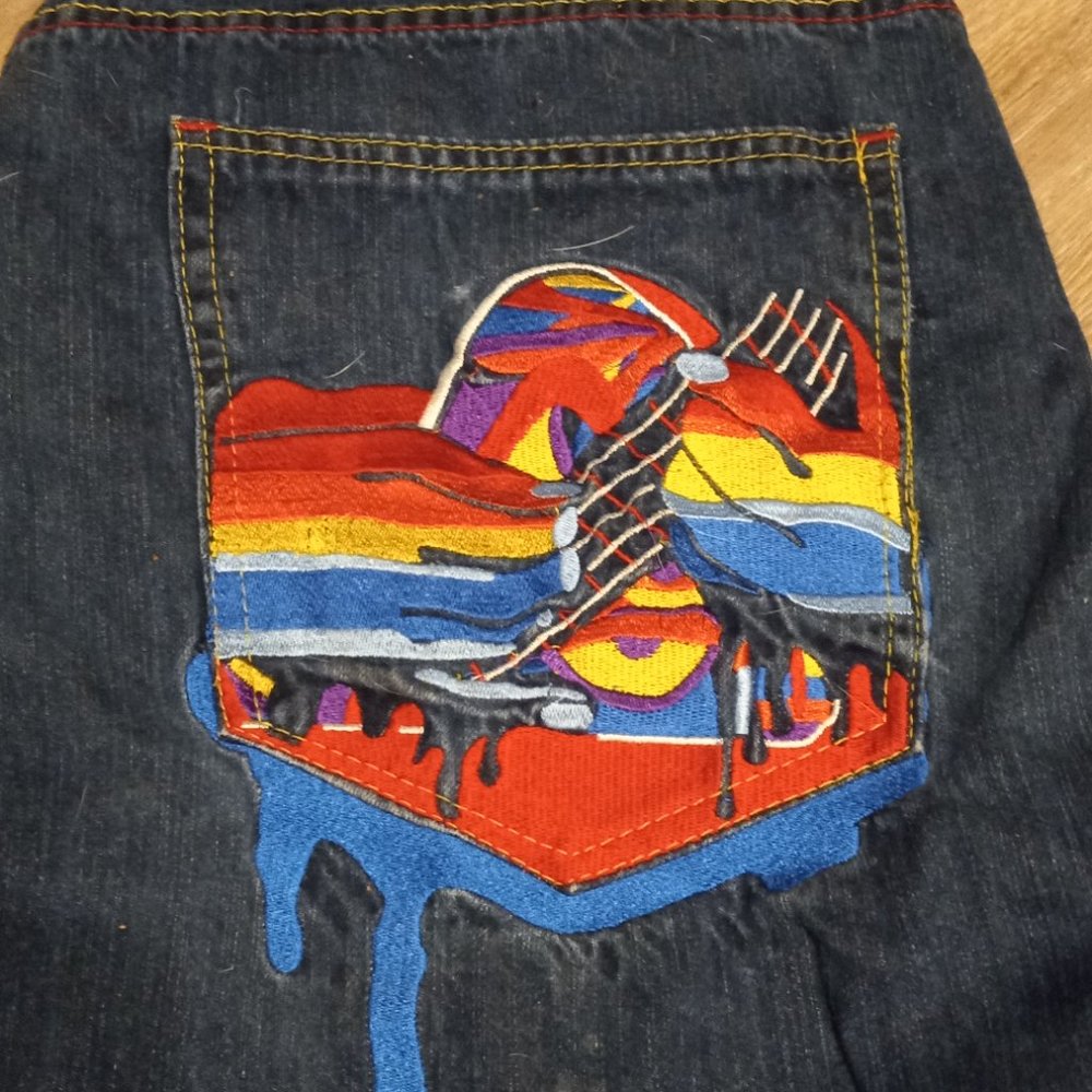 Refuse Jeans - Picture 2 of 4